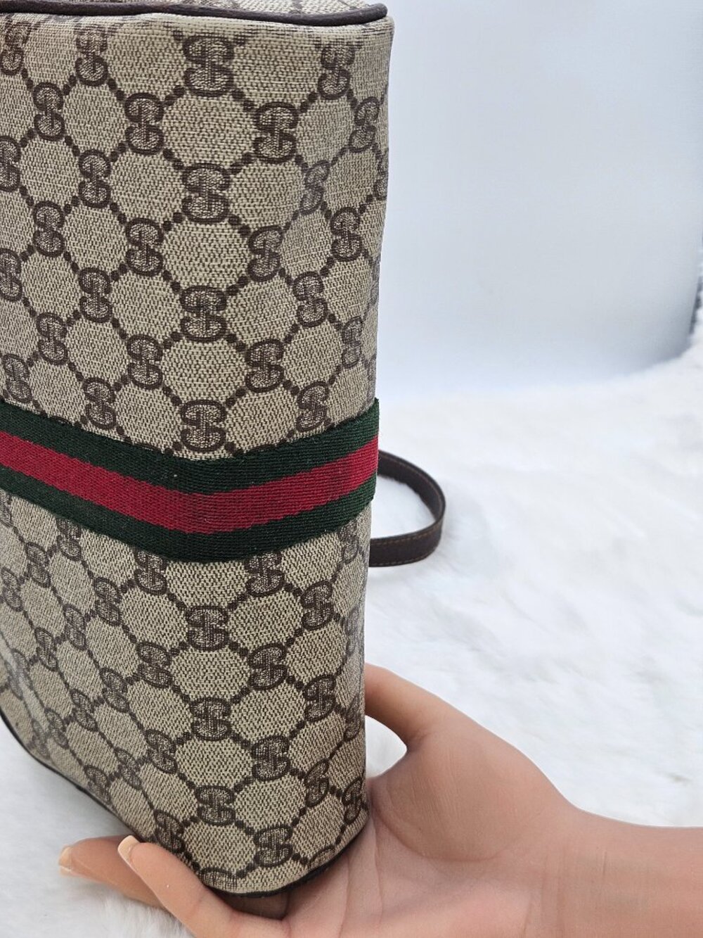 Gucci Supreme Web Sherry Line shoulder bag - Picture 7 of 17